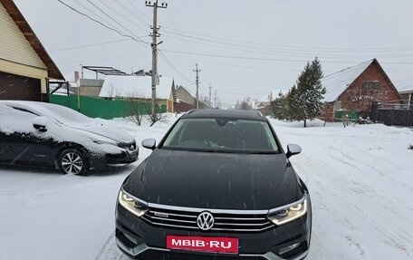 Volkswagen Passat B8 рестайлинг, 2018 год, 2 490 000 рублей, 2 фотография