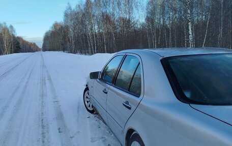 Mercedes-Benz E-Класс, 1998 год, 400 000 рублей, 3 фотография