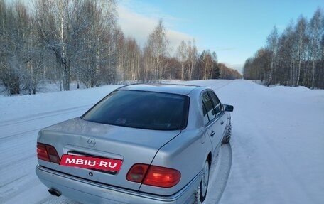 Mercedes-Benz E-Класс, 1998 год, 400 000 рублей, 4 фотография