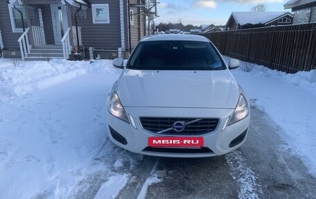 Volvo S60 III, 2012 год, 1 350 000 рублей, 2 фотография