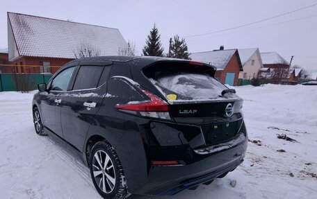 Nissan Leaf II, 2019 год, 1 690 000 рублей, 5 фотография