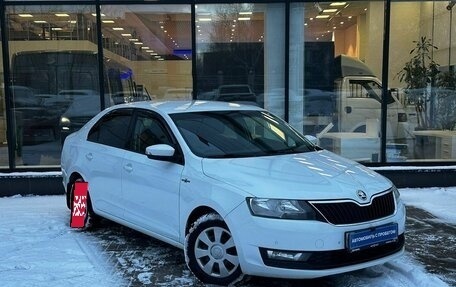 Skoda Rapid I, 2018 год, 970 000 рублей, 3 фотография