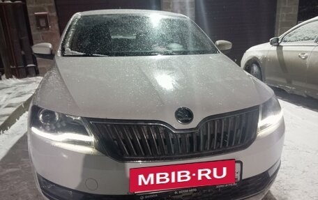 Skoda Rapid I, 2017 год, 1 300 000 рублей, 4 фотография