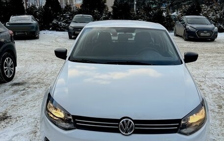 Volkswagen Polo VI (EU Market), 2015 год, 1 050 000 рублей, 3 фотография