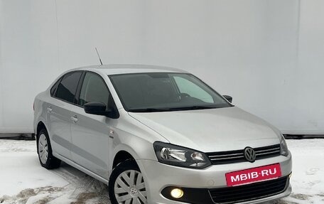 Volkswagen Polo VI (EU Market), 2013 год, 800 000 рублей, 3 фотография