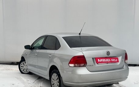 Volkswagen Polo VI (EU Market), 2013 год, 800 000 рублей, 4 фотография