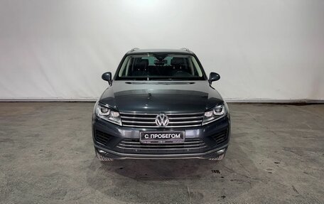 Volkswagen Touareg III, 2015 год, 2 999 000 рублей, 2 фотография