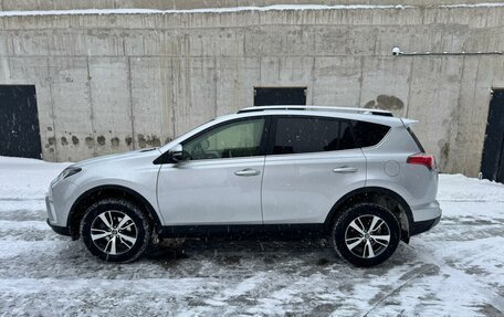 Toyota RAV4, 2017 год, 2 250 000 рублей, 4 фотография