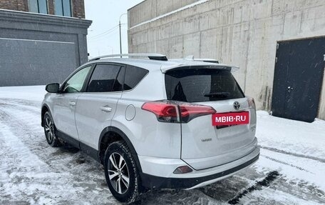 Toyota RAV4, 2017 год, 2 250 000 рублей, 8 фотография