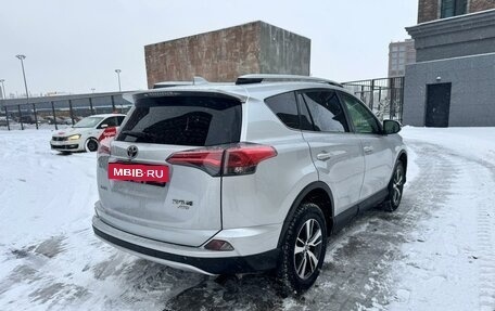 Toyota RAV4, 2017 год, 2 250 000 рублей, 9 фотография