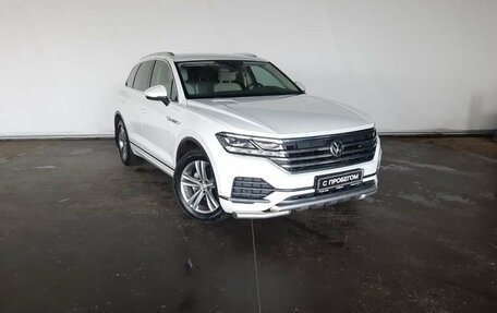 Volkswagen Touareg III, 2020 год, 6 800 000 рублей, 3 фотография