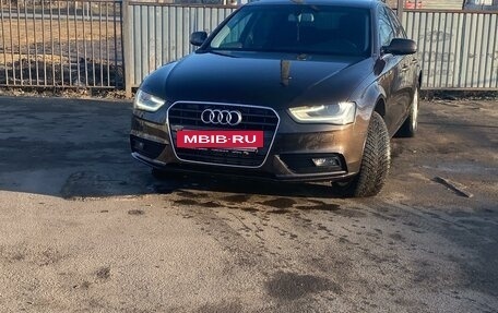 Audi A4, 2012 год, 1 600 000 рублей, 2 фотография