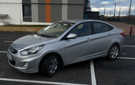 Hyundai Solaris II рестайлинг, 2011 год, 1 230 000 рублей, 4 фотография