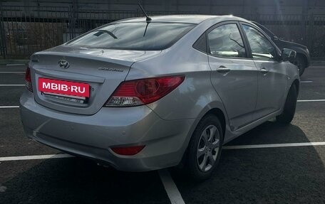 Hyundai Solaris II рестайлинг, 2011 год, 1 230 000 рублей, 6 фотография