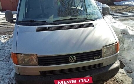 Volkswagen Transporter T4, 2002 год, 780 000 рублей, 2 фотография