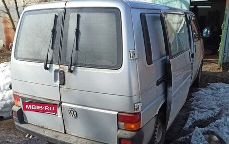 Volkswagen Transporter T4, 2002 год, 780 000 рублей, 3 фотография