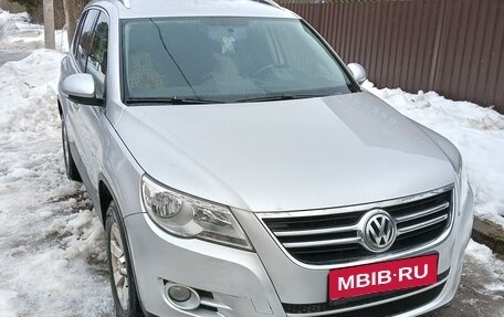 Volkswagen Tiguan I, 2011 год, 690 000 рублей, 1 фотография