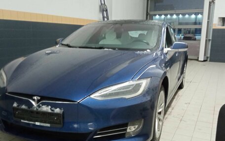 Tesla Model S I, 2017 год, 3 952 000 рублей, 1 фотография