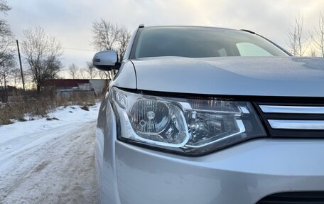 Mitsubishi Outlander III рестайлинг 3, 2013 год, 1 845 000 рублей, 20 фотография