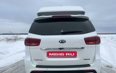 KIA Carnival III, 2018 год, 3 330 000 рублей, 12 фотография