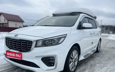 KIA Carnival III, 2018 год, 3 330 000 рублей, 16 фотография