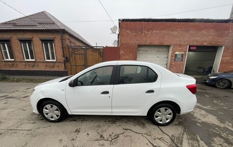 Renault Logan II, 2016 год, 700 000 рублей, 4 фотография