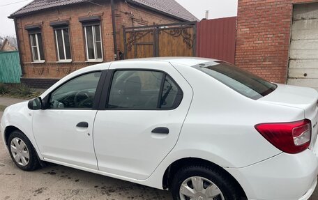 Renault Logan II, 2016 год, 700 000 рублей, 2 фотография