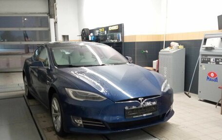 Tesla Model S I, 2017 год, 3 952 000 рублей, 2 фотография