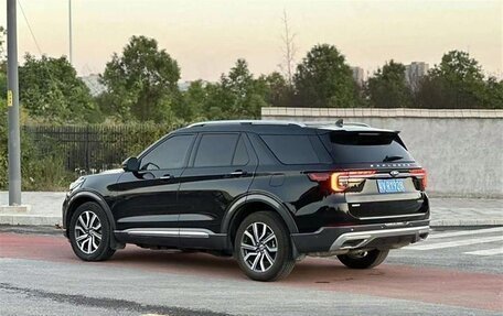 Ford Explorer VI, 2023 год, 4 900 000 рублей, 6 фотография