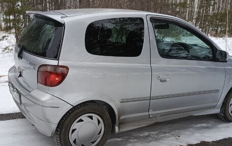 Toyota Vitz, 2000 год, 390 000 рублей, 2 фотография