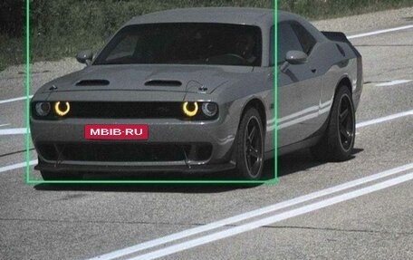 Dodge Challenger III рестайлинг 2, 2018 год, 5 870 000 рублей, 8 фотография