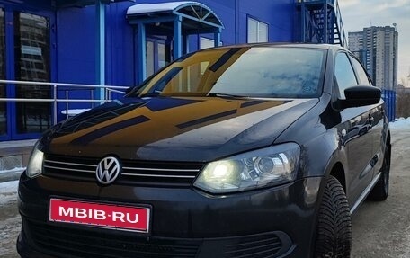 Volkswagen Polo VI (EU Market), 2012 год, 700 000 рублей, 1 фотография