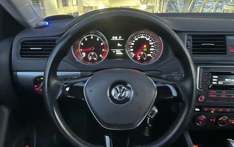 Volkswagen Jetta VI, 2016 год, 1 610 000 рублей, 10 фотография