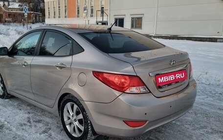 Hyundai Solaris II рестайлинг, 2012 год, 750 000 рублей, 6 фотография