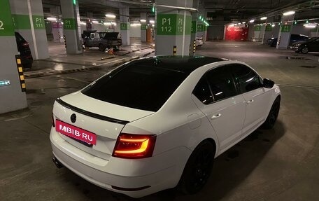 Skoda Octavia, 2018 год, 1 830 000 рублей, 11 фотография