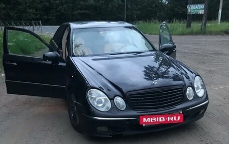 Mercedes-Benz E-Класс, 2003 год, 720 000 рублей, 6 фотография