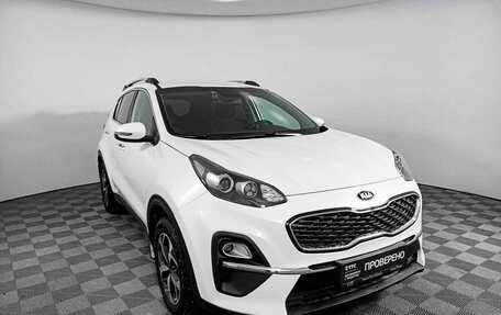 KIA Sportage IV рестайлинг, 2020 год, 2 100 000 рублей, 3 фотография