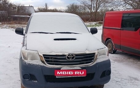 Toyota Hilux VII, 2013 год, 2 250 000 рублей, 2 фотография