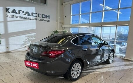 Opel Astra J, 2013 год, 950 000 рублей, 2 фотография