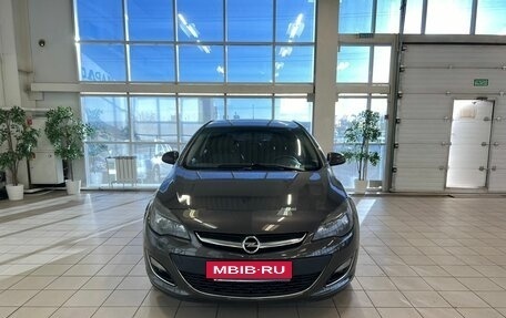 Opel Astra J, 2013 год, 950 000 рублей, 3 фотография