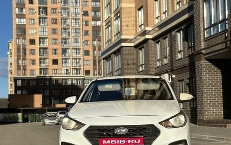 Hyundai Solaris II рестайлинг, 2019 год, 1 050 000 рублей, 1 фотография