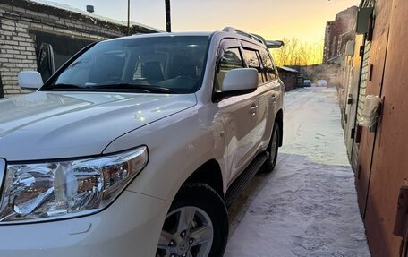 Toyota Land Cruiser 200, 2011 год, 3 900 000 рублей, 7 фотография