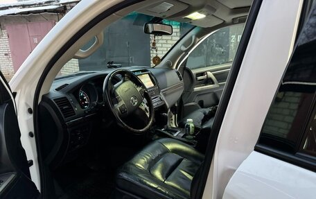 Toyota Land Cruiser 200, 2011 год, 3 900 000 рублей, 9 фотография