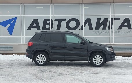 Volkswagen Tiguan I, 2011 год, 928 000 рублей, 3 фотография