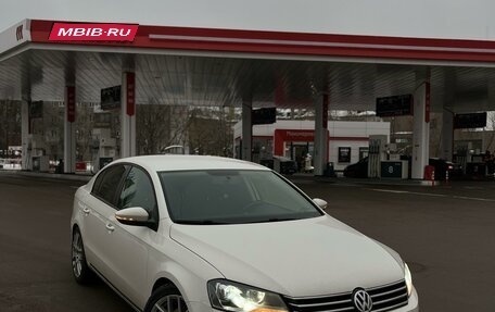 Volkswagen Passat B7, 2011 год, 1 180 000 рублей, 1 фотография