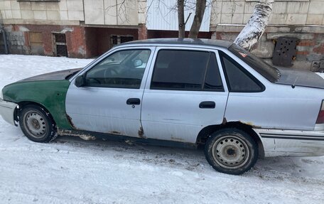 Daewoo Nexia I рестайлинг, 1999 год, 70 000 рублей, 3 фотография