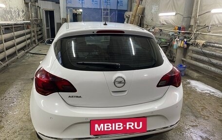 Opel Astra J, 2013 год, 1 000 000 рублей, 2 фотография