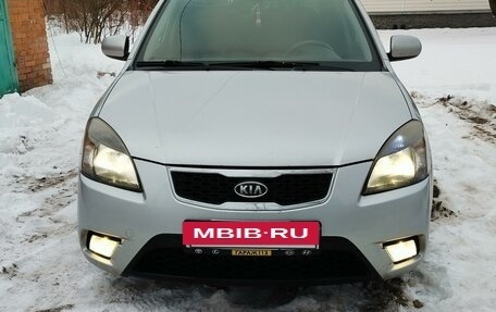 KIA Rio II, 2010 год, 700 000 рублей, 16 фотография