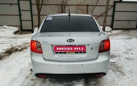 KIA Rio II, 2010 год, 700 000 рублей, 18 фотография