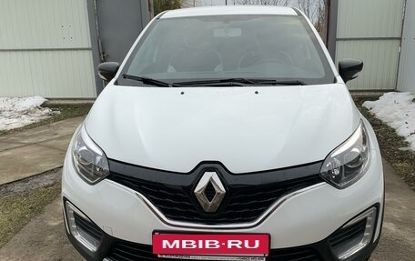 Renault Kaptur I рестайлинг, 2019 год, 1 750 000 рублей, 3 фотография